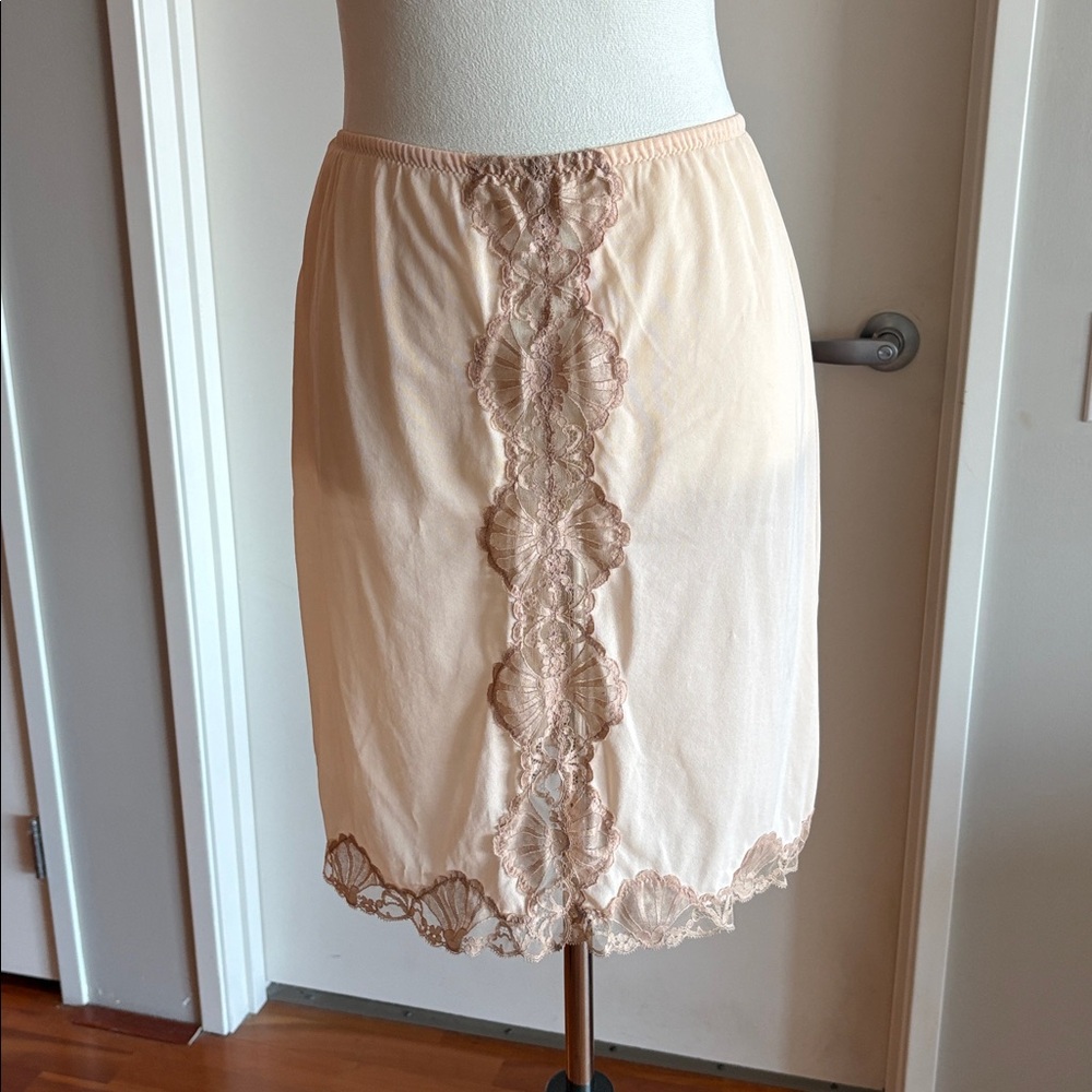 Vintage 1960s Emilio Pucci For Formfit Rogers Ivory Brown Lace Half Slip